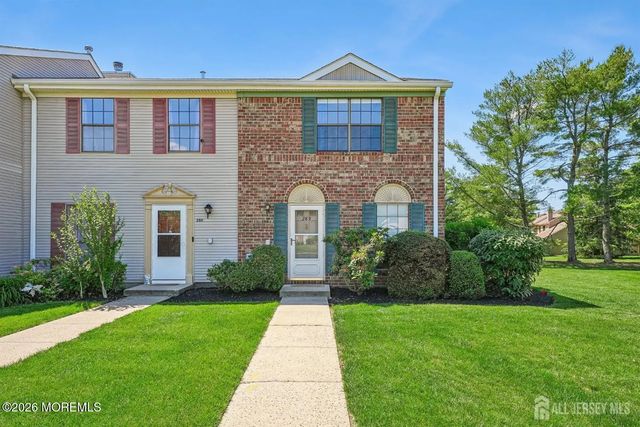 289 Bromley Place 289, East Brunswick
