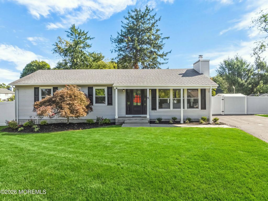5 Wilbur Drive, Allentown