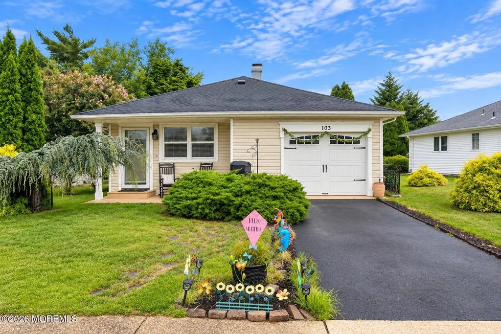 103 Guadeloupe Drive, Toms River
