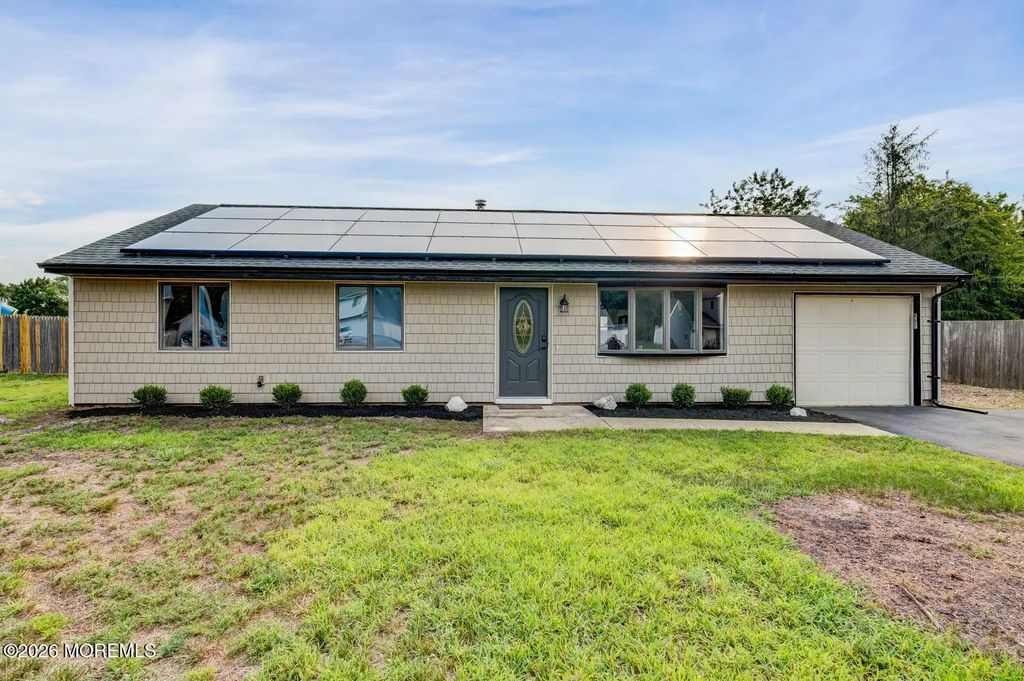56 Georgetown Boulevard, Barnegat