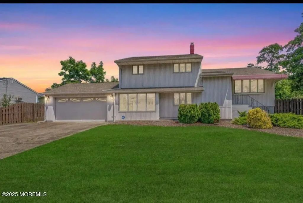 4 Coral Way, Neptune Township