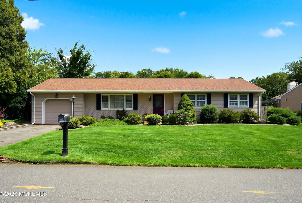 293 Timberline Place, Brick