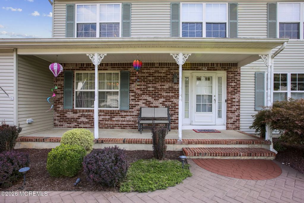 452 Meadowood Road, Jackson