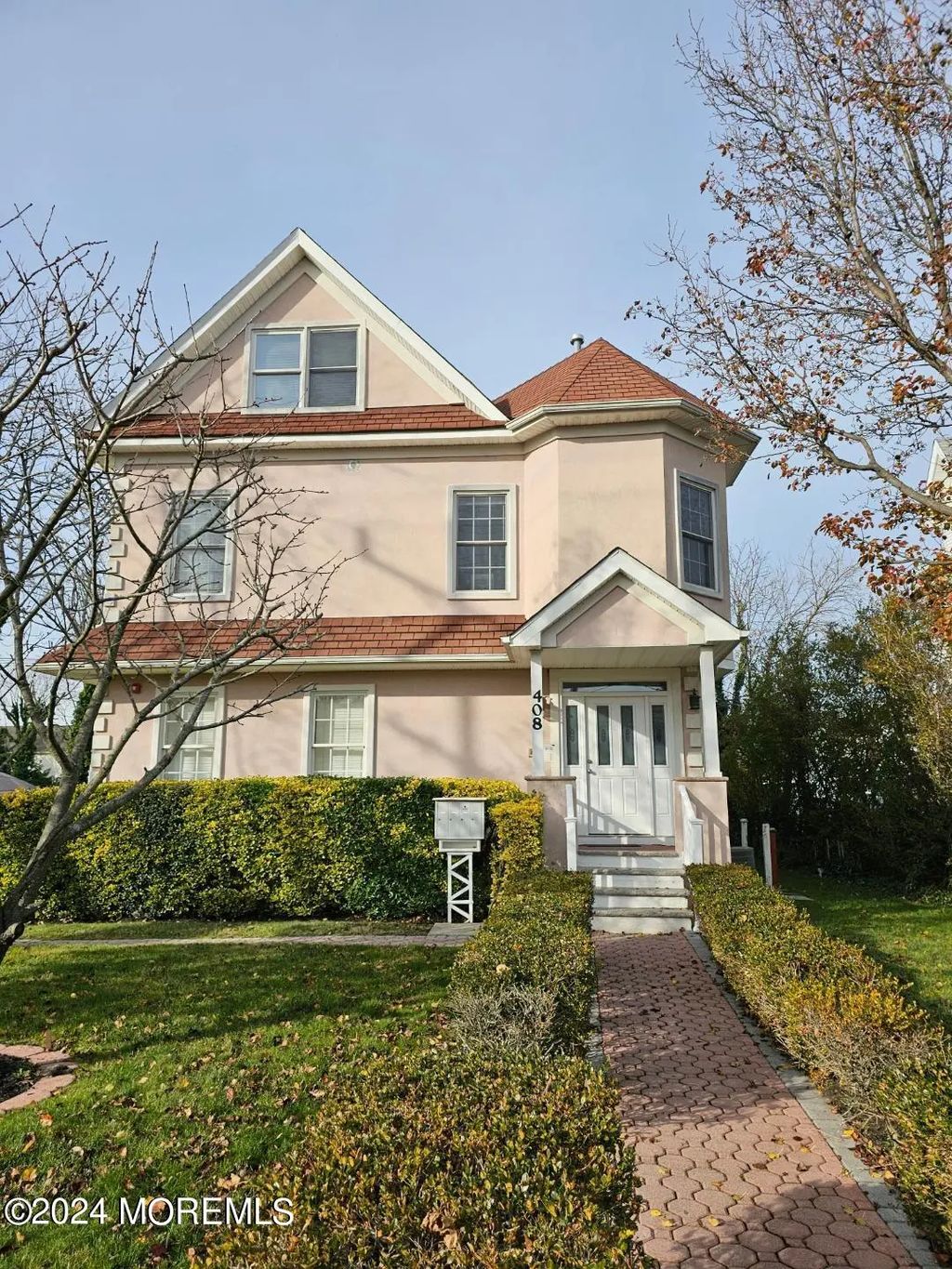 408 2nd Avenue 1, Long Branch