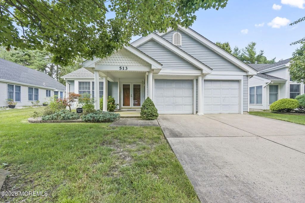 513 Waterford Drive, Manchester