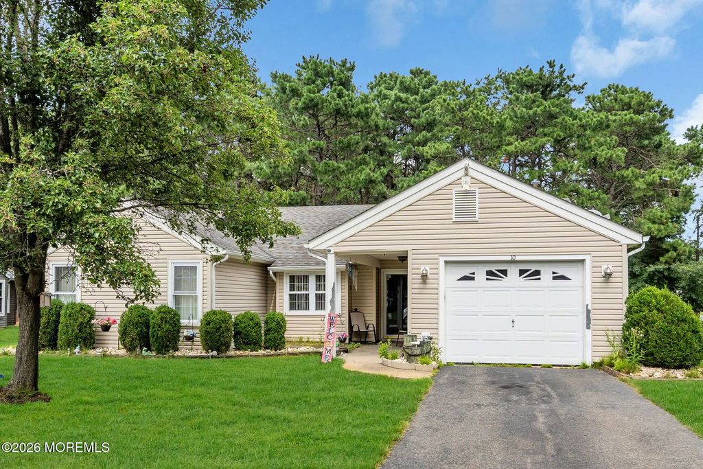 10 Kent Drive, Forked River