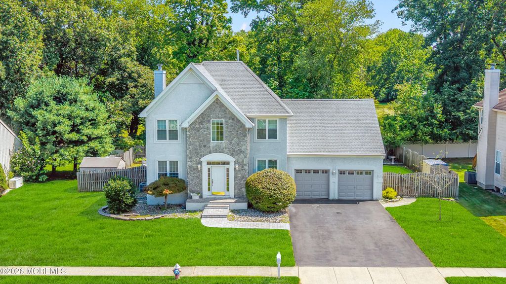 39 Danella Way, Howell