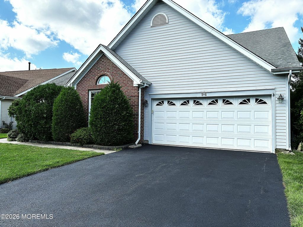 96 Butler Avenue, Bayville