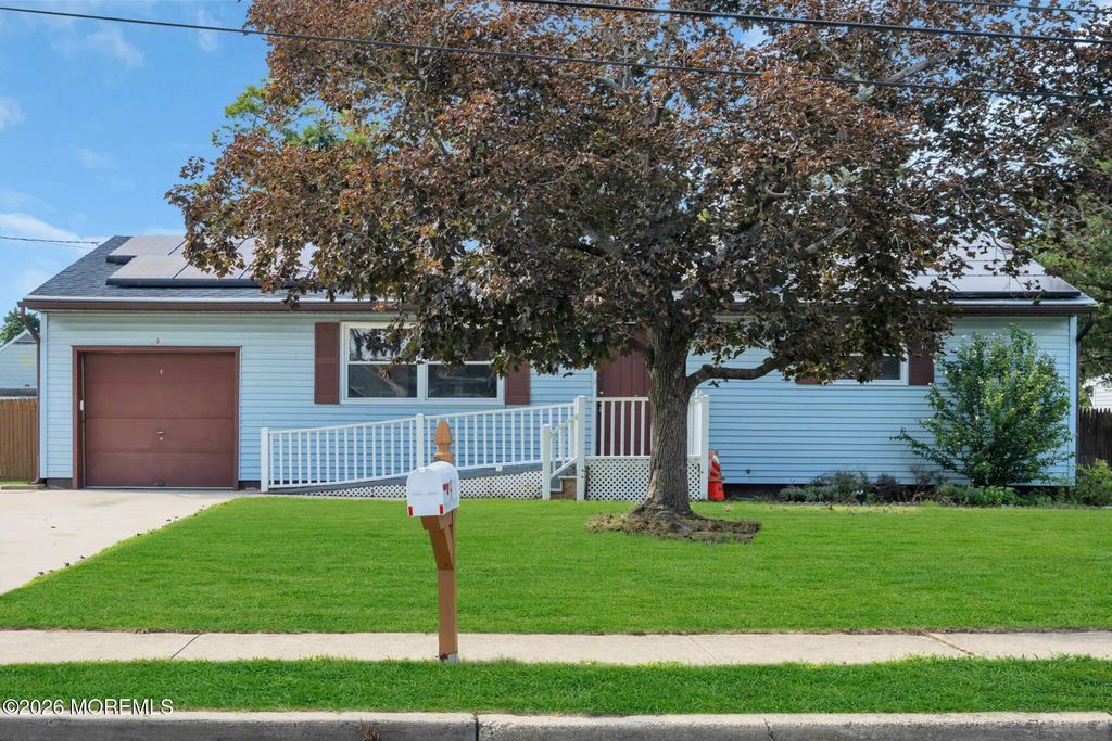9 Green Ridge Drive, Toms River