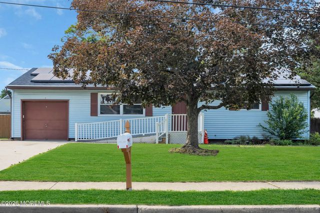 9 Green Ridge Drive, Toms River