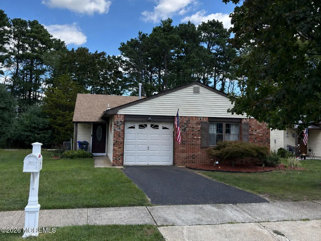 156 Seaview Avenue, Brick
