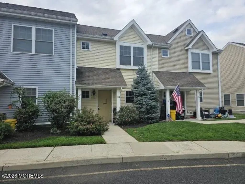 24 Cedar Crossing 16, Red Bank