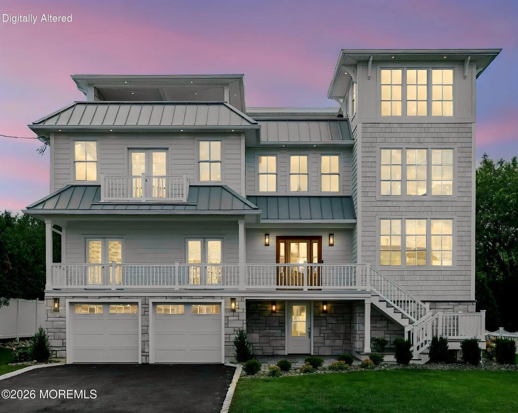 32 Shrewsbury Drive, Monmouth Beach