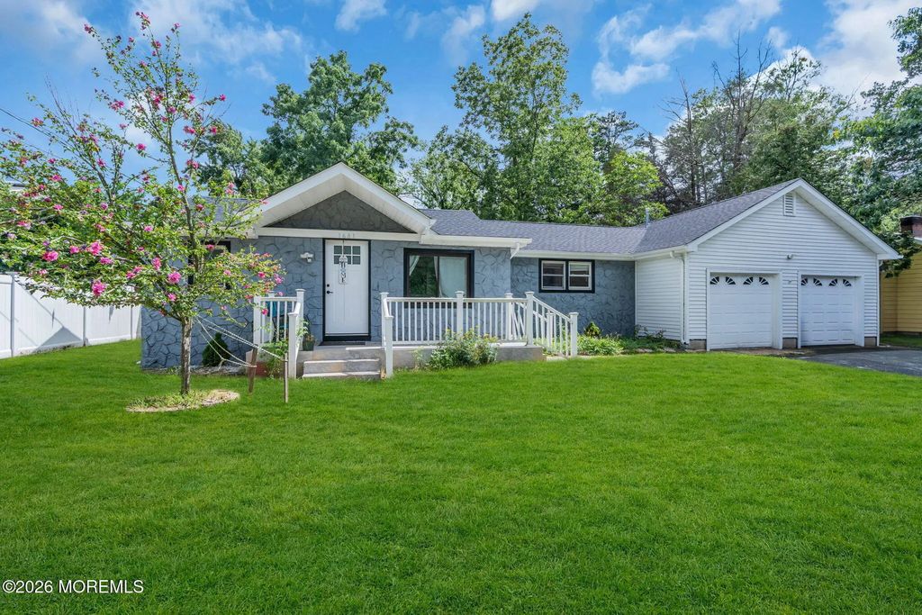 1681 Laurelton Street, Brick
