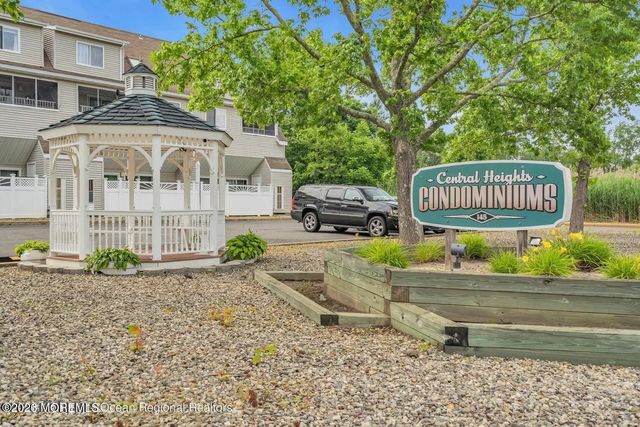 145 Central Avenue 10b, Island Heights
