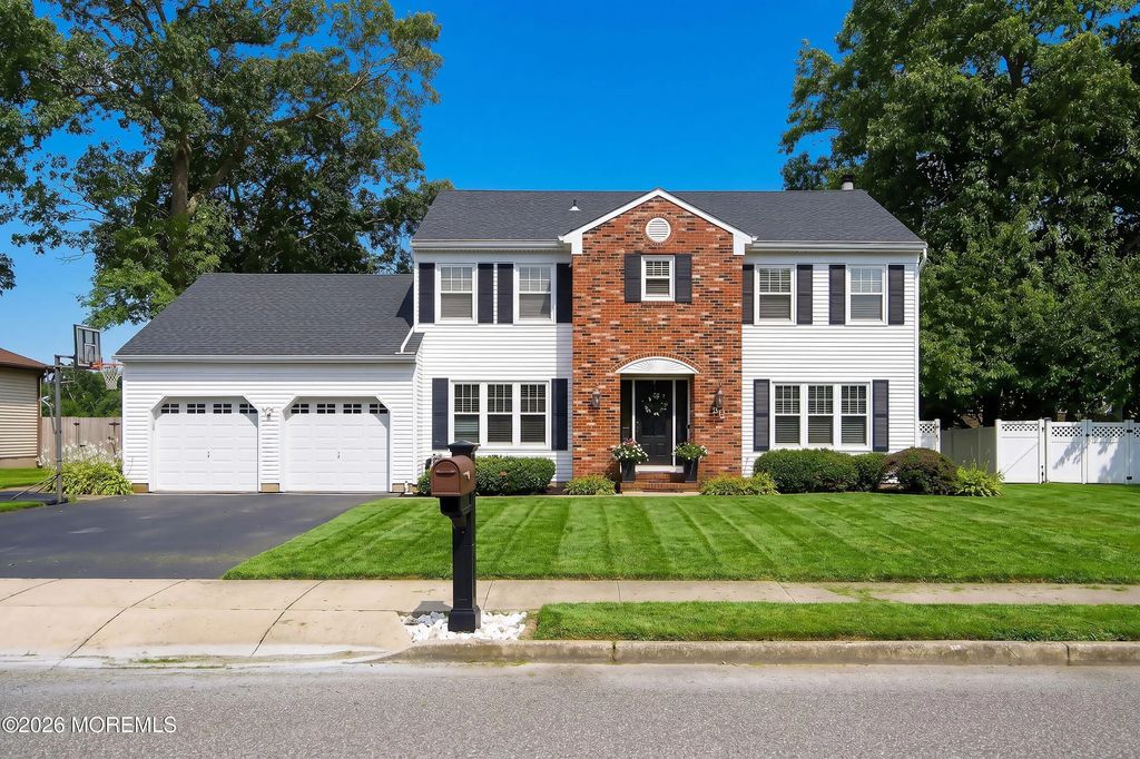 716 Opatut Court, Toms River