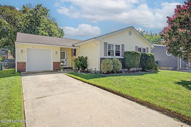309 Twin Lakes Boulevard, Little Egg Harbor