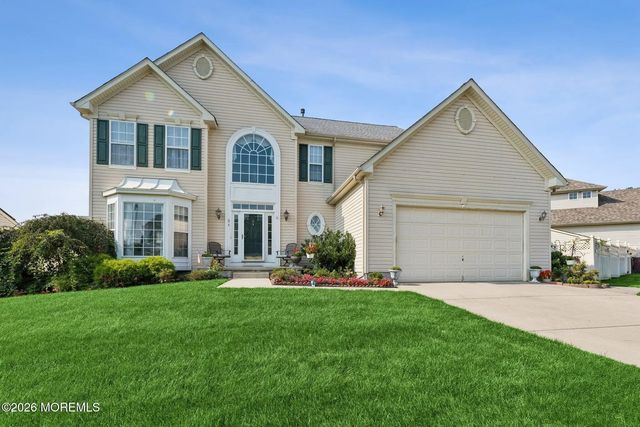 31 Timberline Road, Bayville