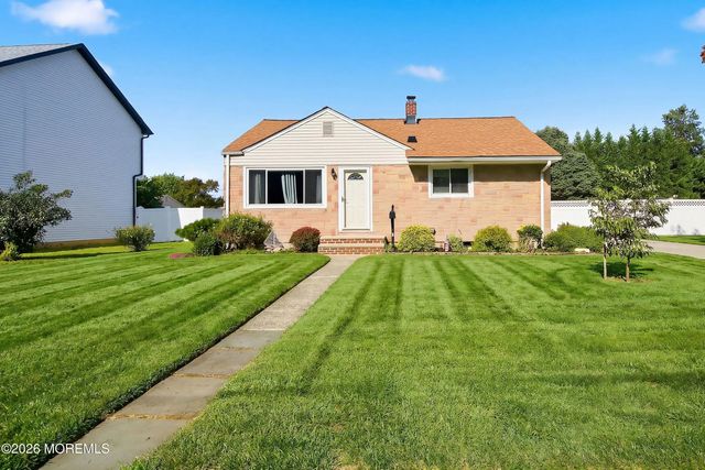 6 Burnham Road, East Brunswick