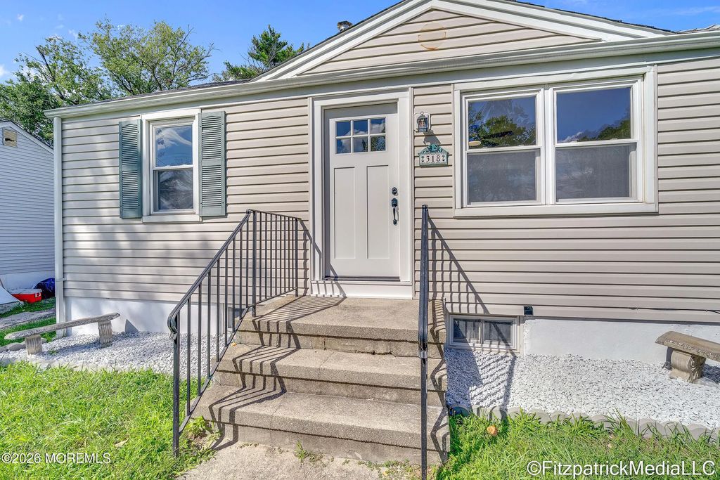 318 W Sylvania Avenue, Neptune City