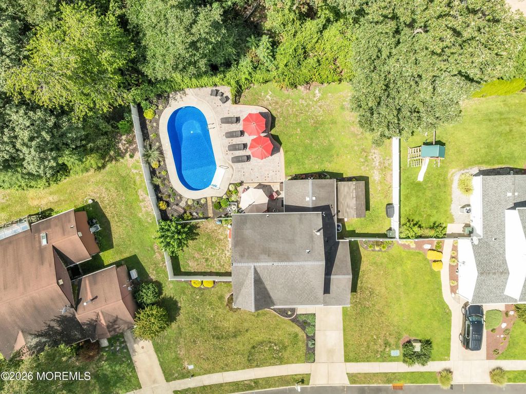 55 Concord Circle, Howell