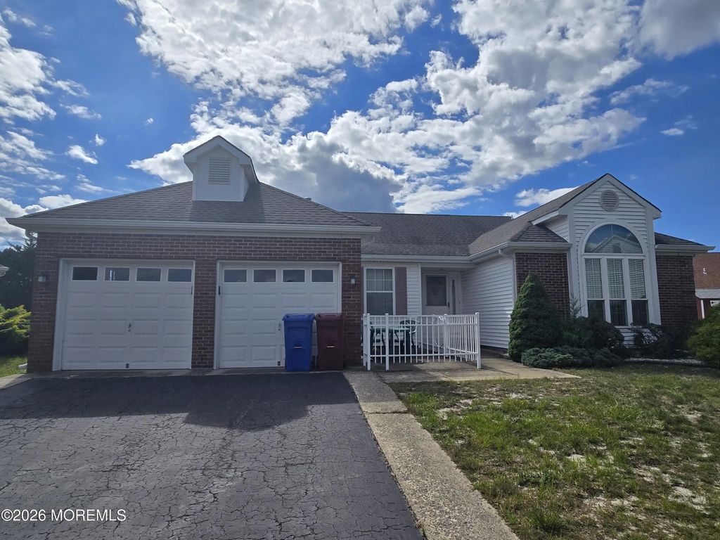4 Cordoba Court, Toms River
