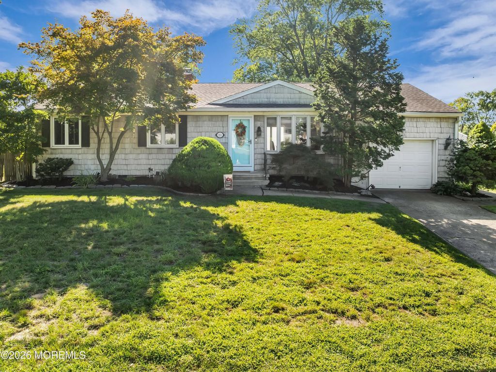 22 Roberts Drive, Neptune Township