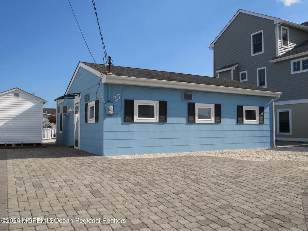 27 Gregg Drive, Manahawkin