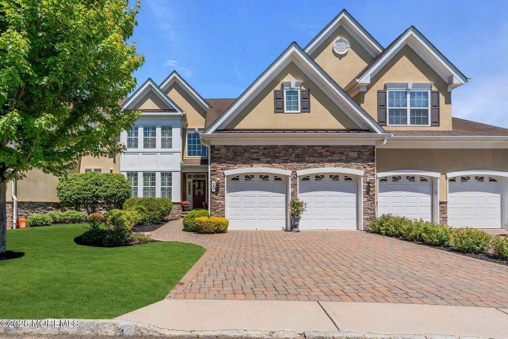 20 Aspen Lane, Tinton Falls
