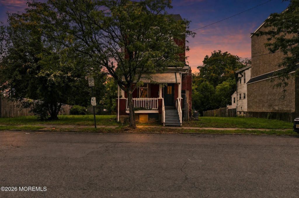 320 Rutherford Avenue, Trenton
