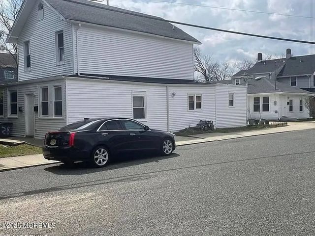 28 Norwood Avenue, Long Branch