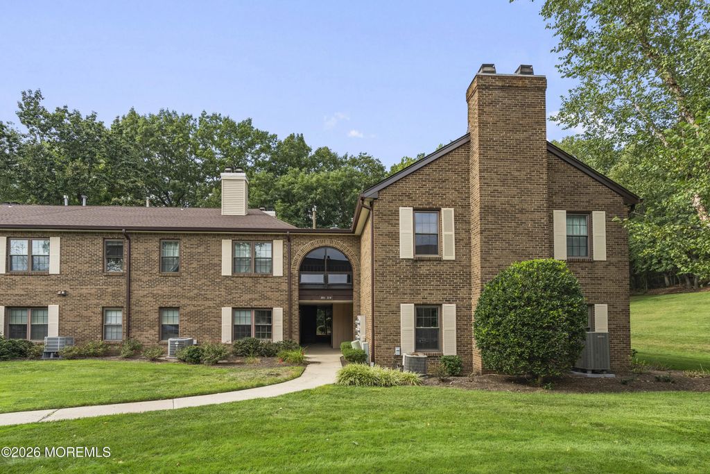 303 Wellington Pl, Aberdeen