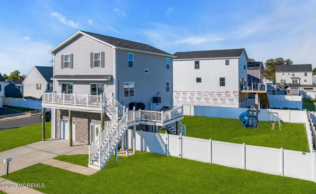 607 Bay Avenue, Union Beach