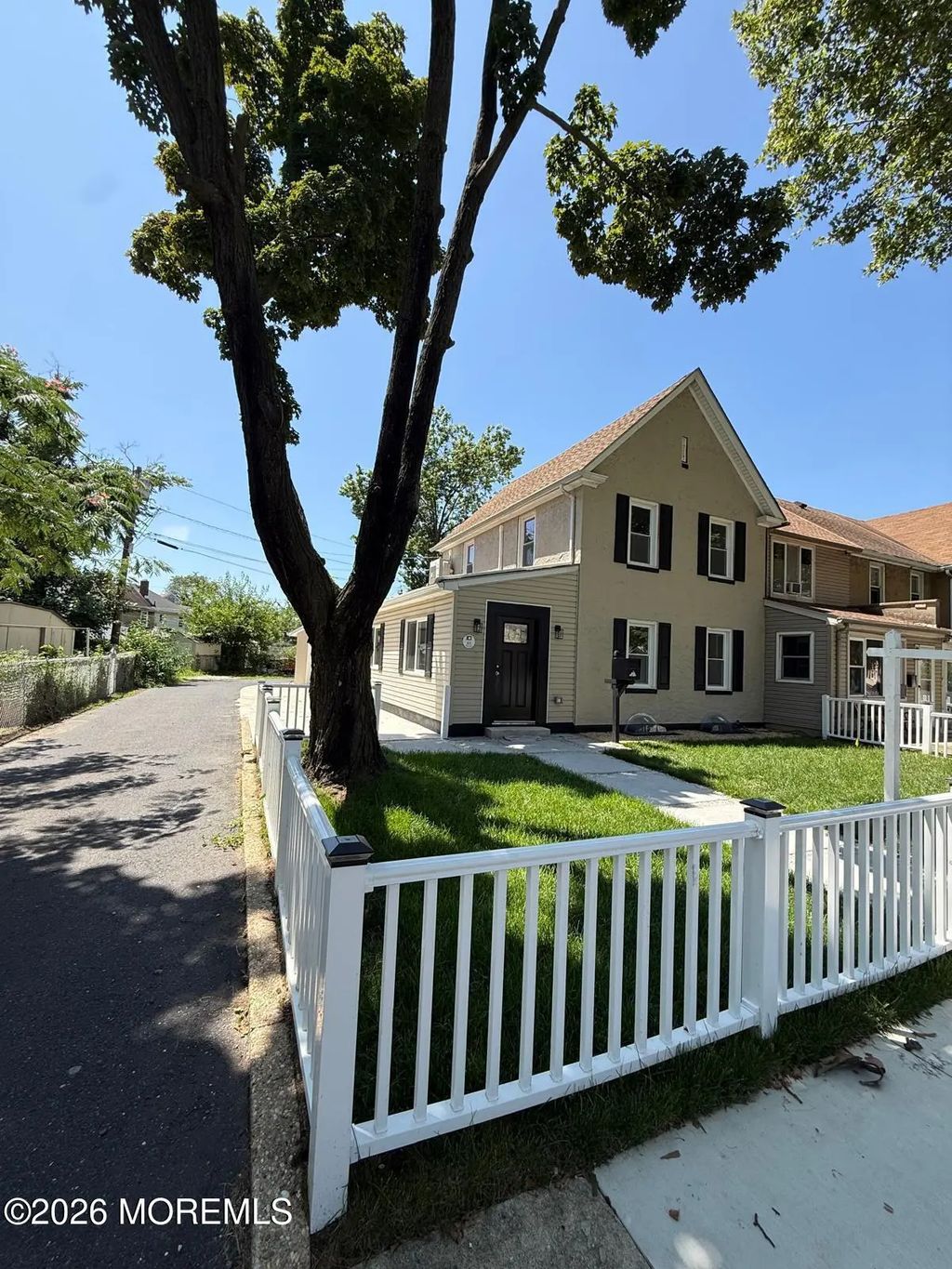 303 Paris Avenue, Brooklawn