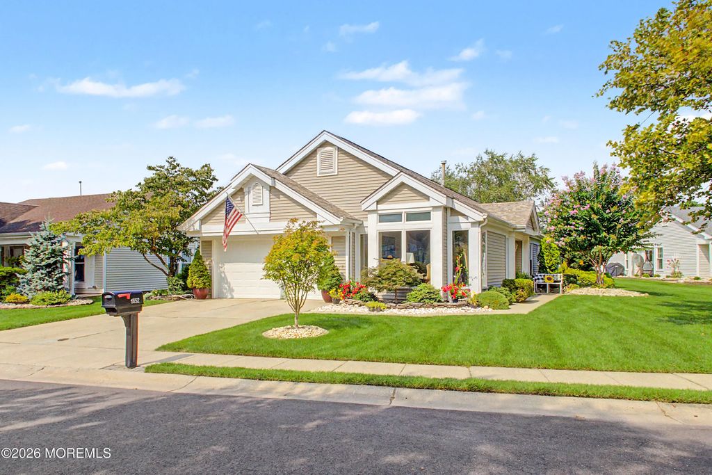 1652 Wisteria Court, Toms River