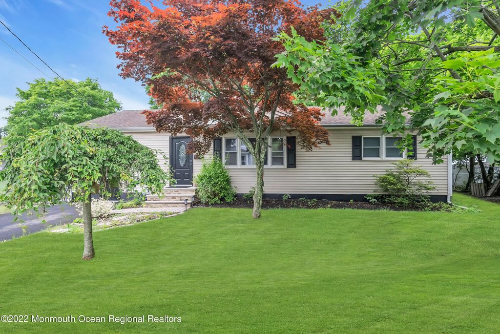 224 Cedar Street, Oakhurst