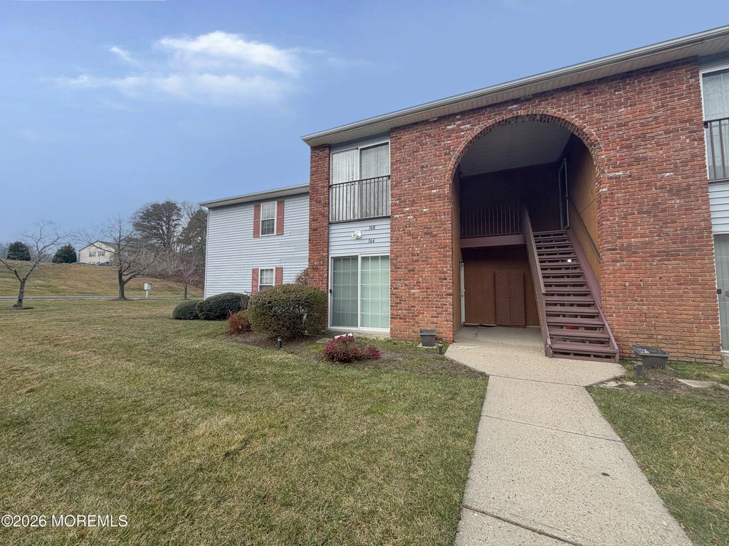 164 Frontier Way, Tinton Falls