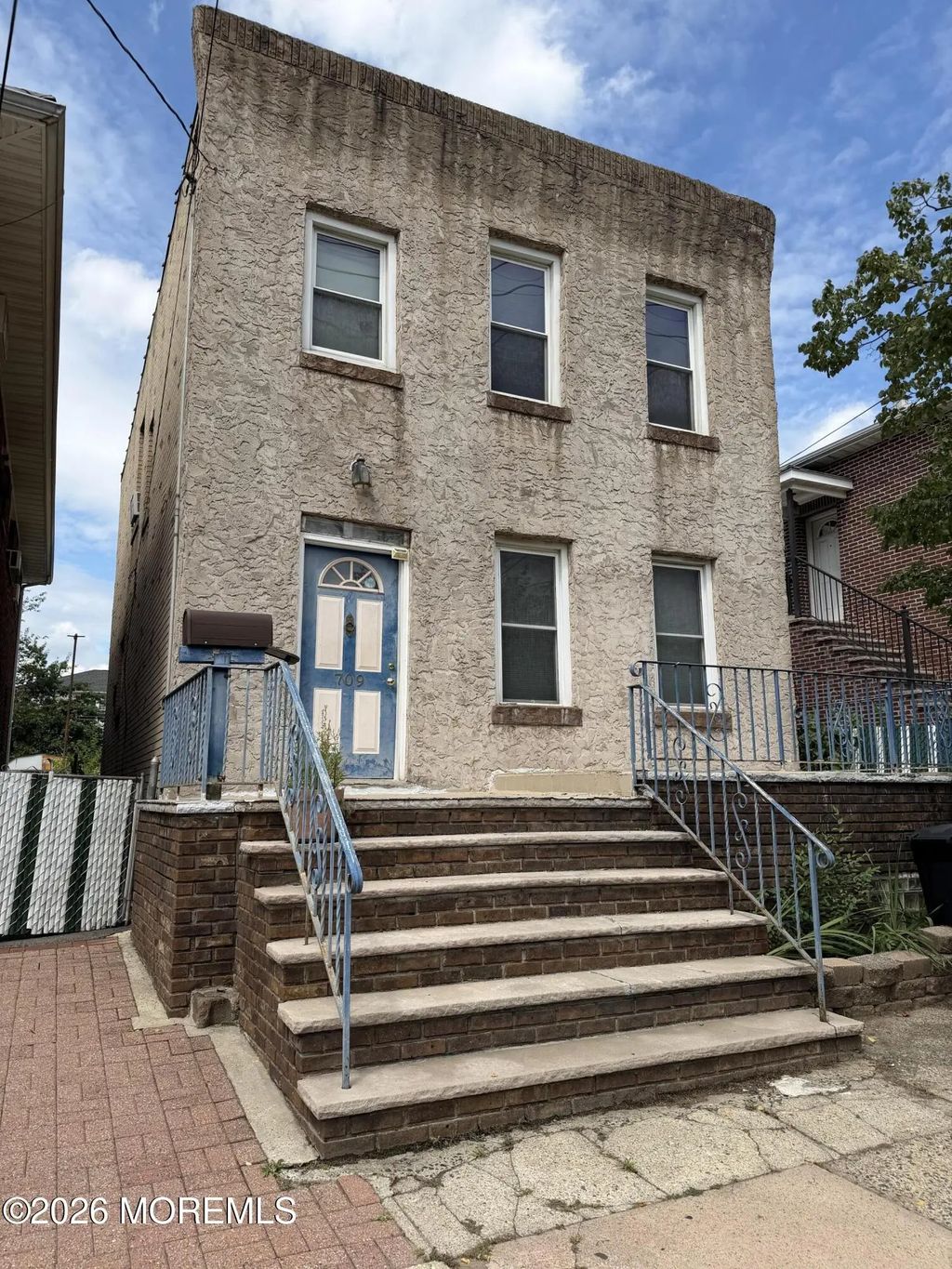 709 Stuyvesant Avenue, Lyndhurst