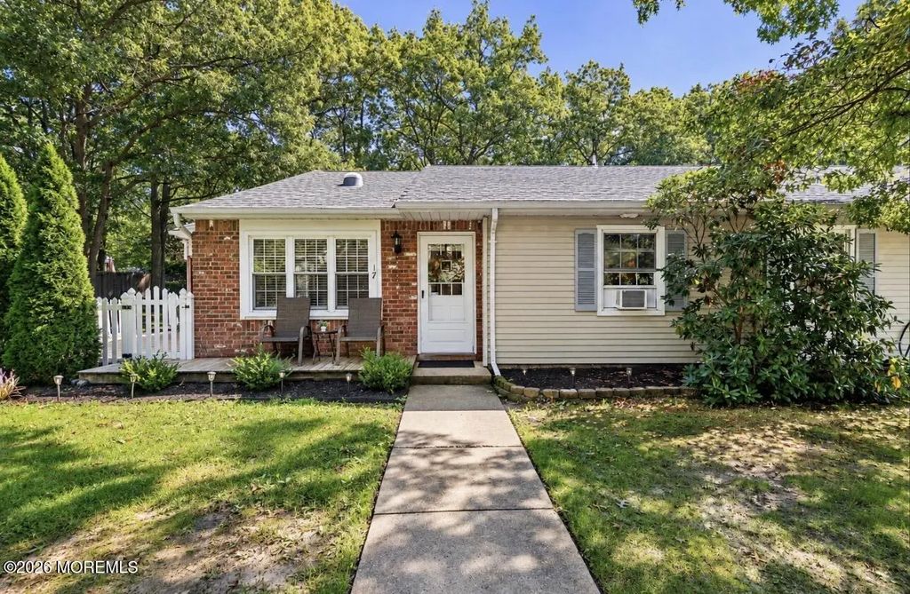 17 Driftwood Drive #210, Little Egg Harbor