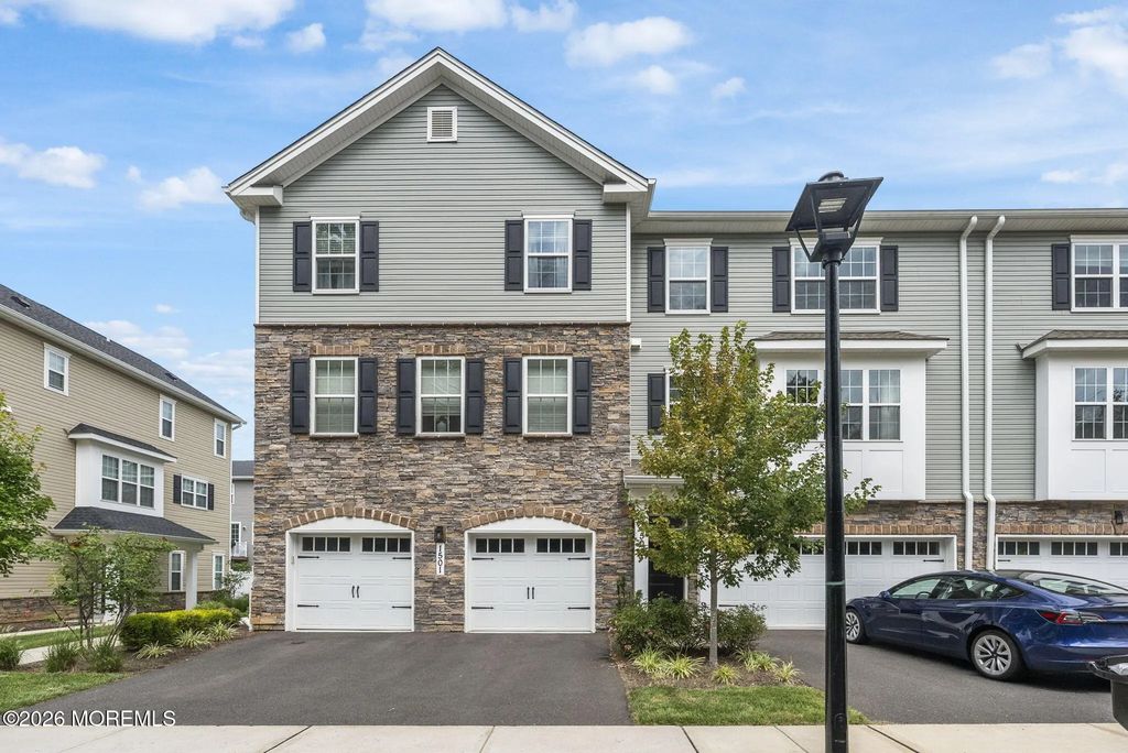 1502 Arose Lane, Middletown