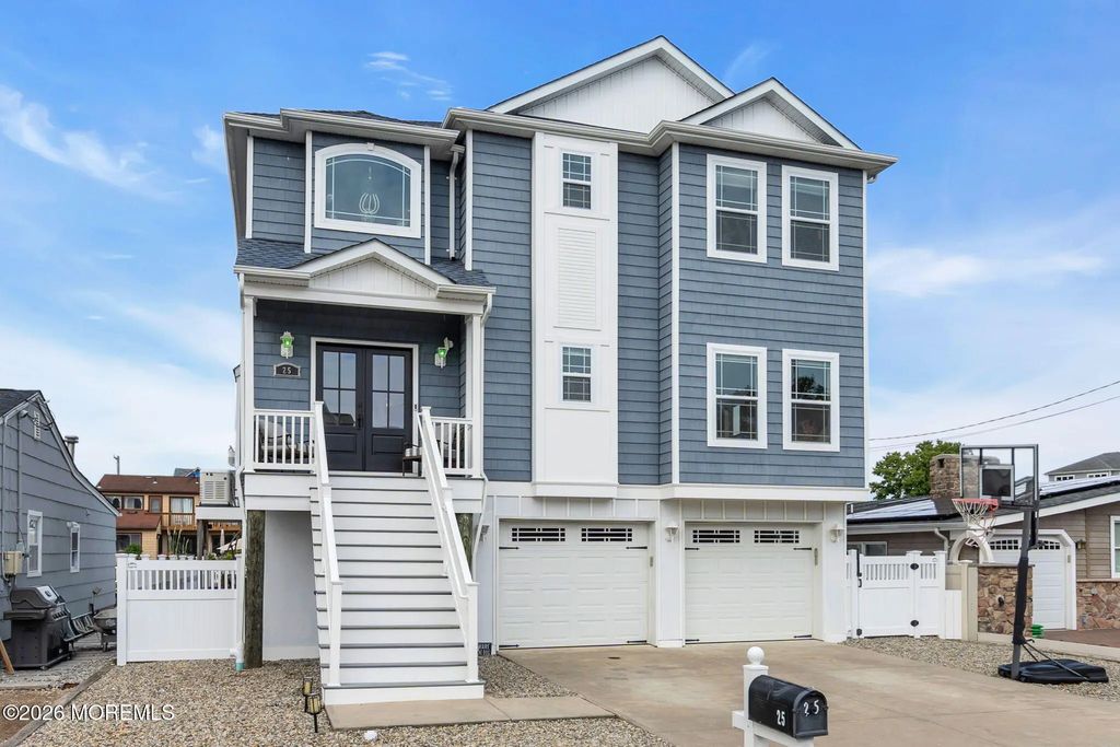 25 Sunrise Way, Toms River