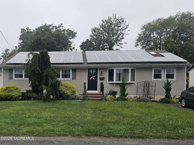 105 Fairway Drive, Brick