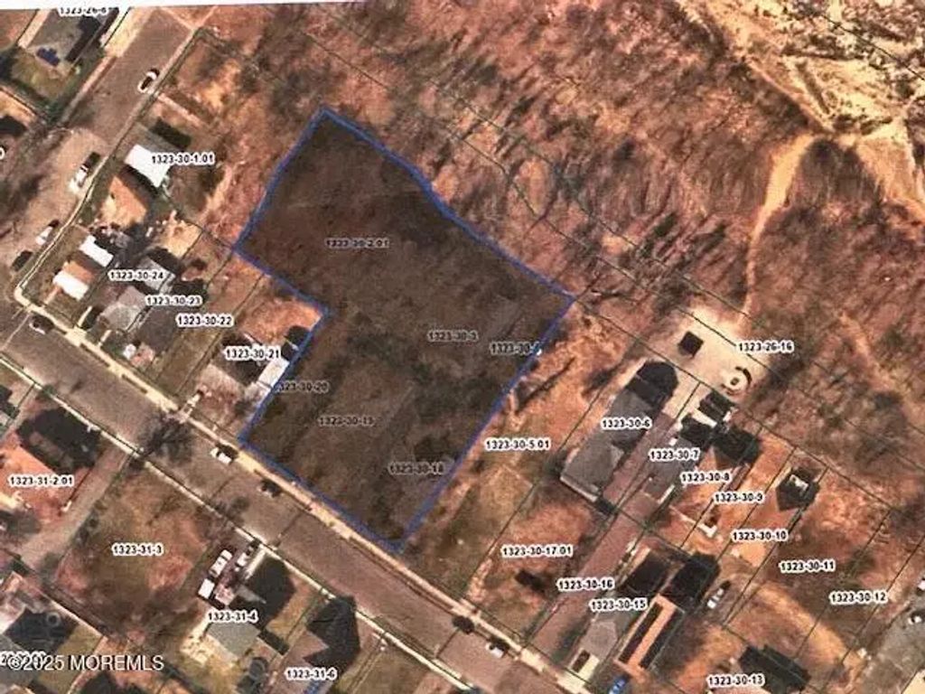 83 Shore Boulevard, Keansburg