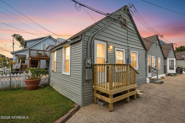 18 5th Street Bungalow 1, Highlands