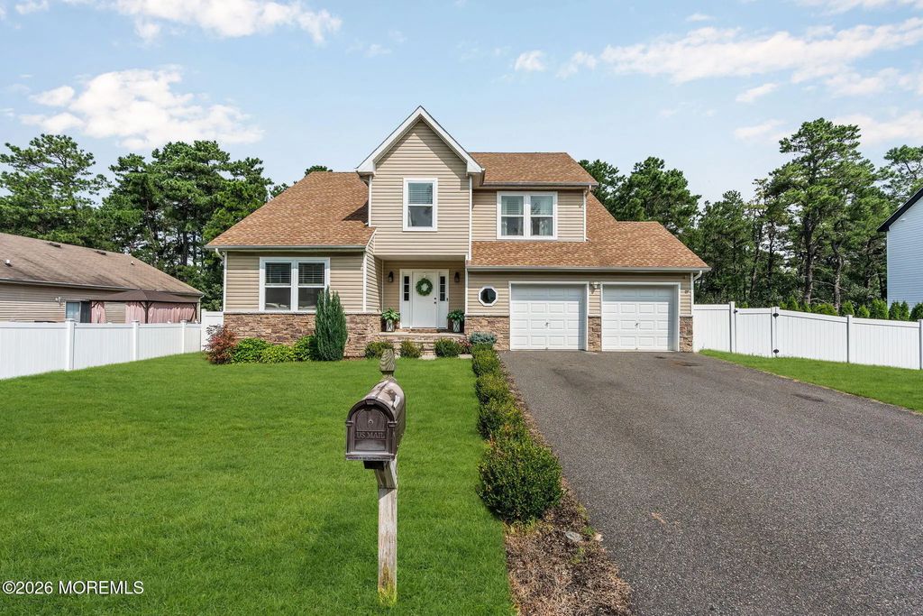 609 Amsterdam Avenue, Toms River