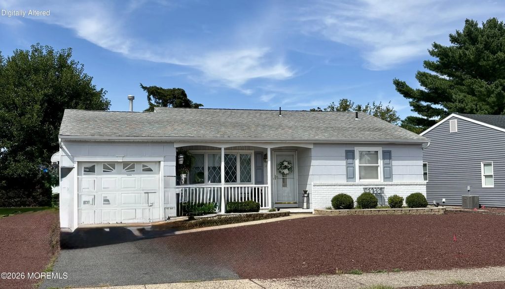 56 Carlisle Road, Toms River