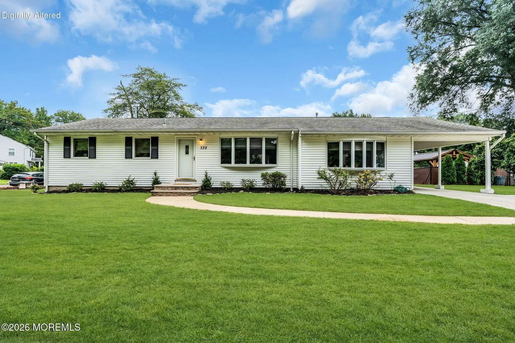 733 Harmony Road, North Middletown