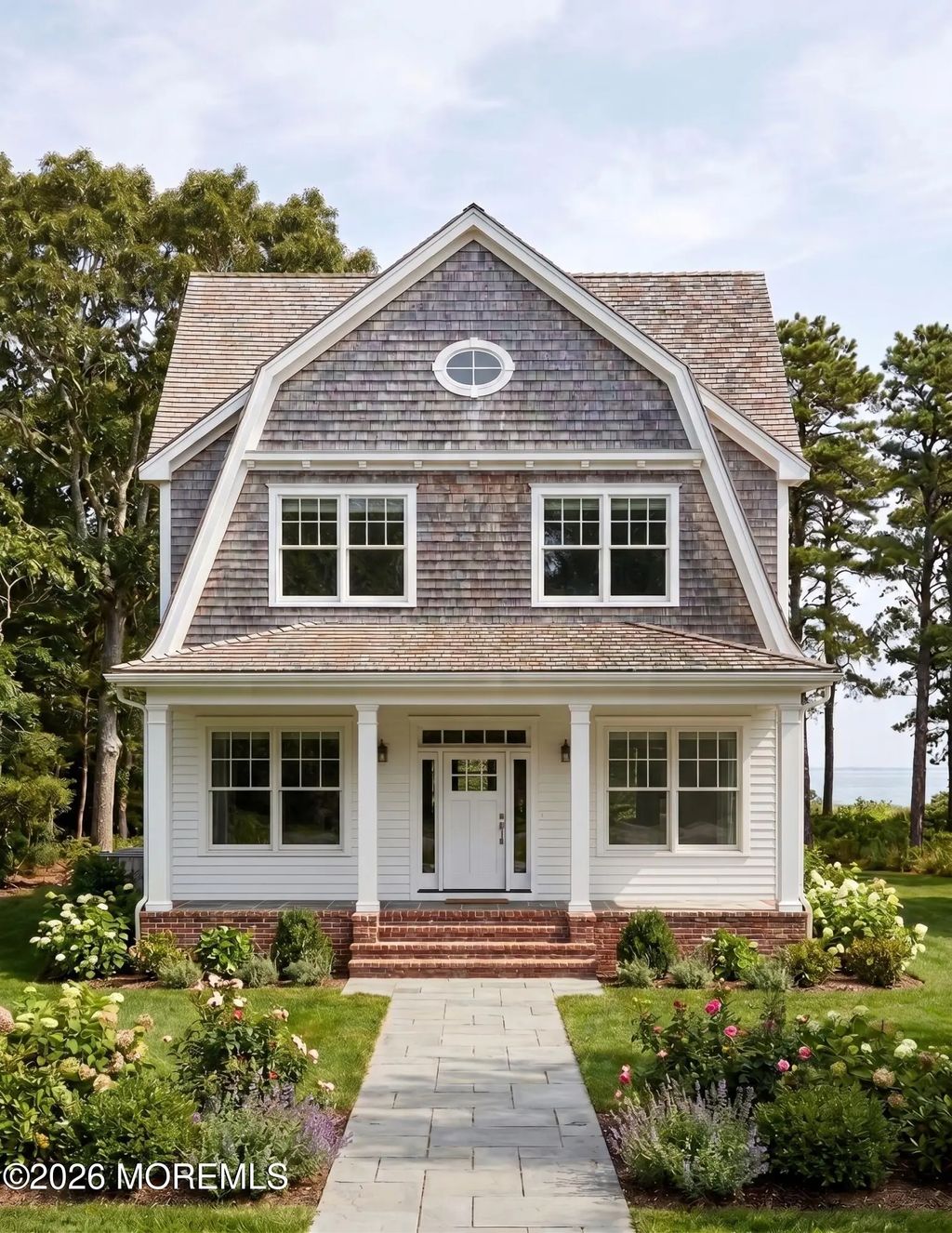 156 E River Road, Rumson