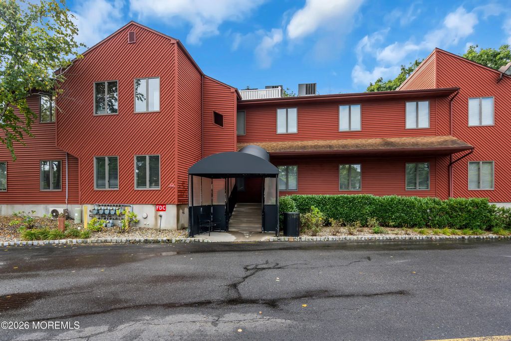 223 Monmouth Road 1d, West Long Branch