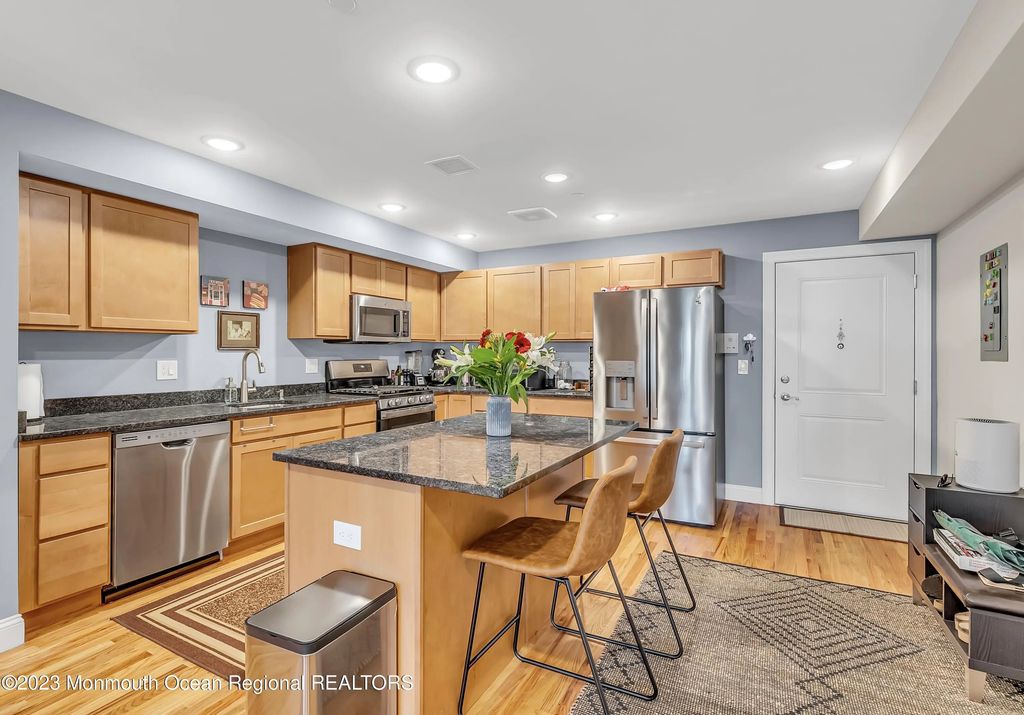 48 1st Avenue 44, Atlantic Highlands